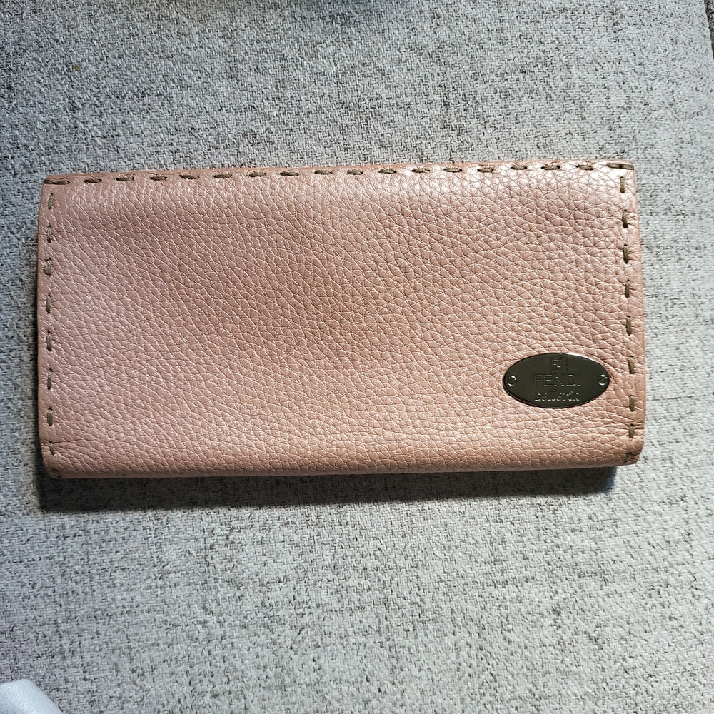 Fendi Blush Pink Leather Wallet, Excellent Condition💥💥